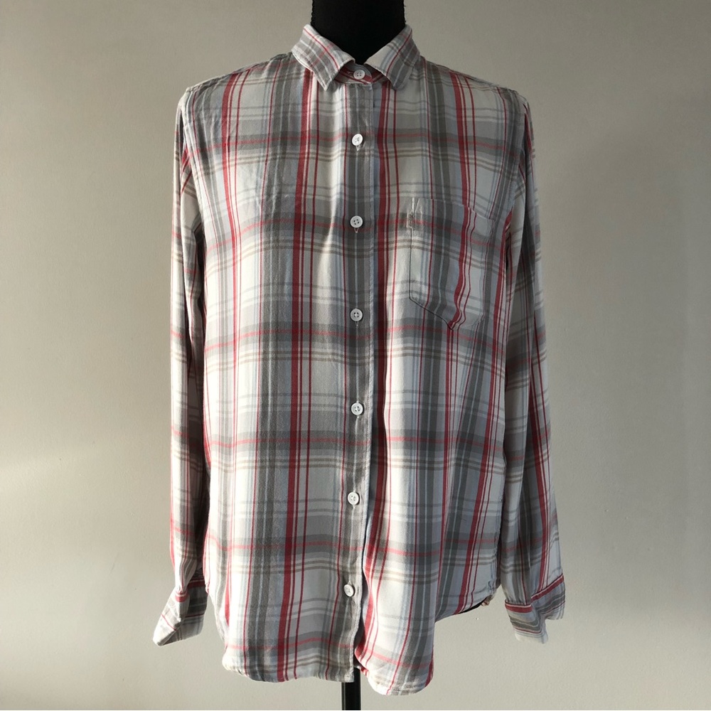 Women’s Levi’s Boyfriend fit Button up Flannel shirt size S
